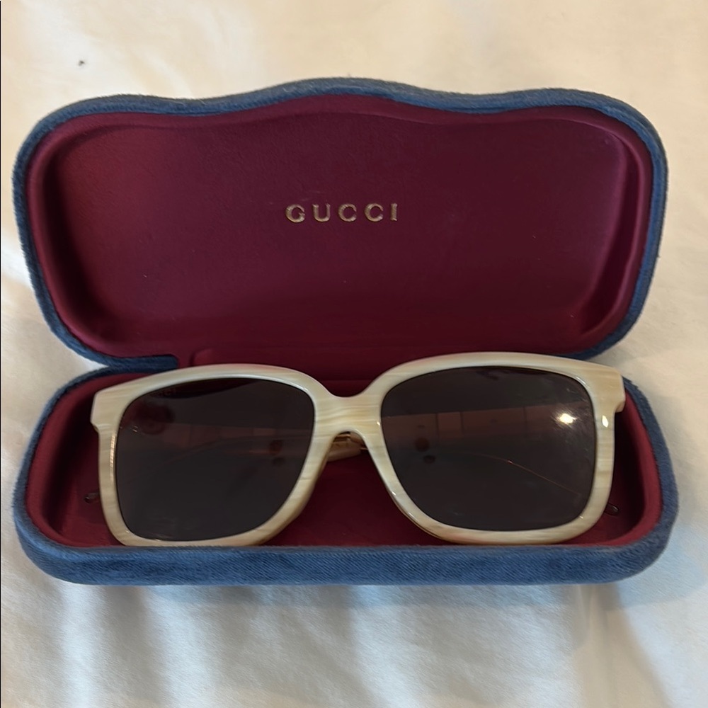 Gucci Ivory Sunglasses with Dark Lenses